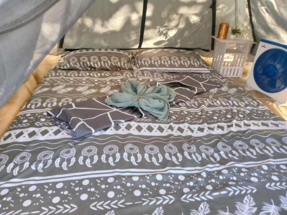 Готель Shalom Camp Ель-Нідо Екстер'єр фото